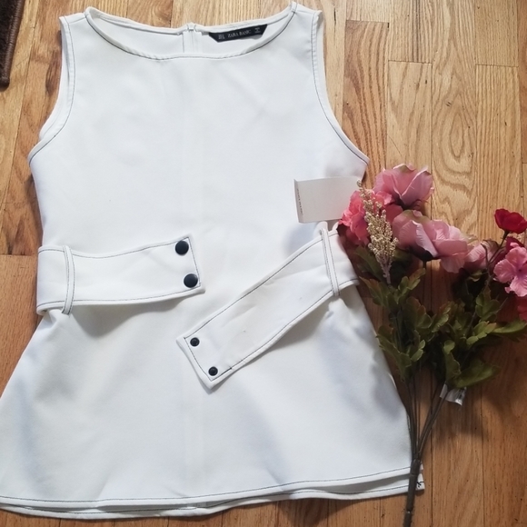 Top - Picture 1 of 3